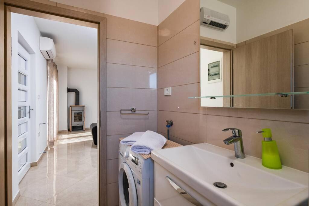 Villa Ester Пула Экстерьер фото