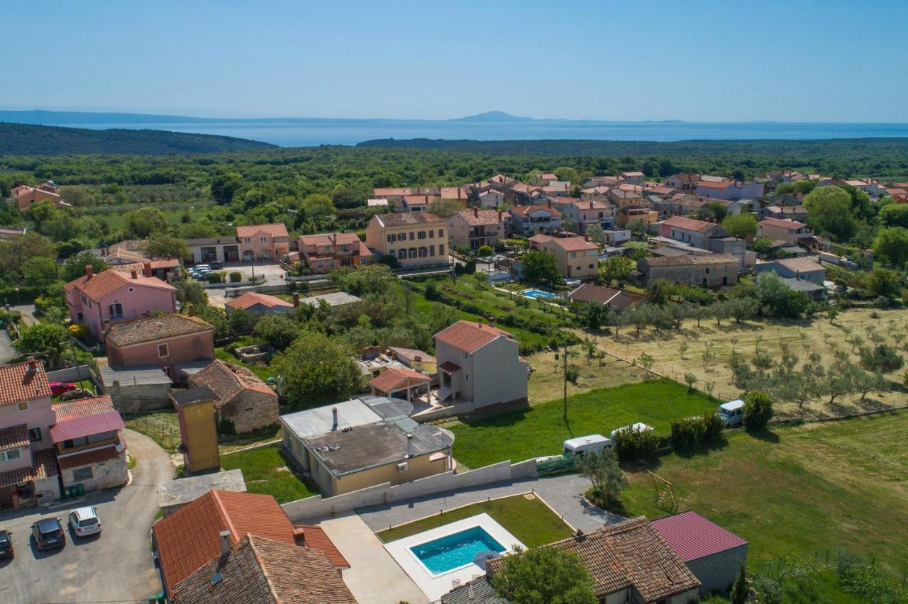 Villa Ester Пула Экстерьер фото