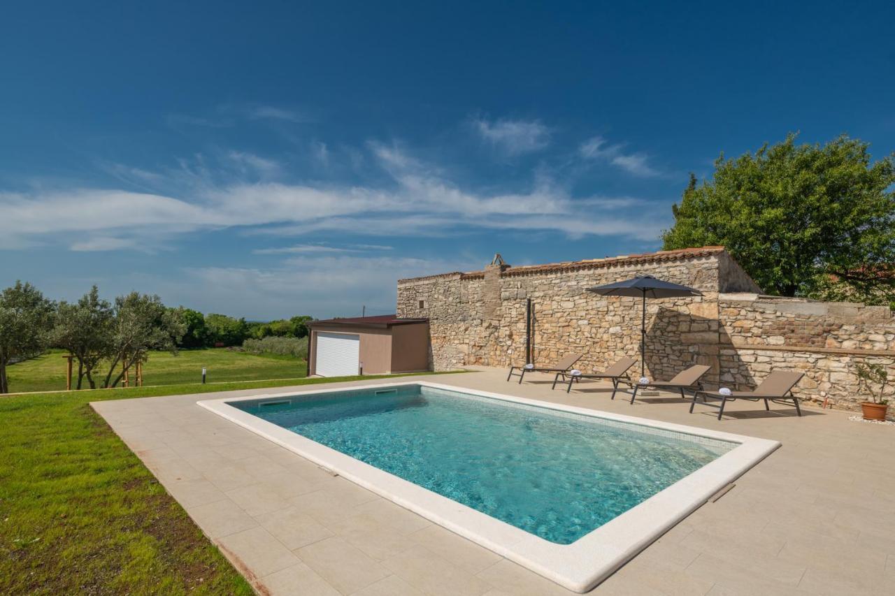 Villa Ester Пула Экстерьер фото